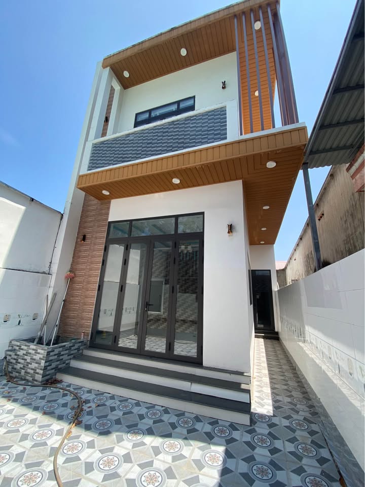 Nhà phố Lê Duẩn Đồng Xoài 222m² - Mặt tiền kinh doanh đắc địa!