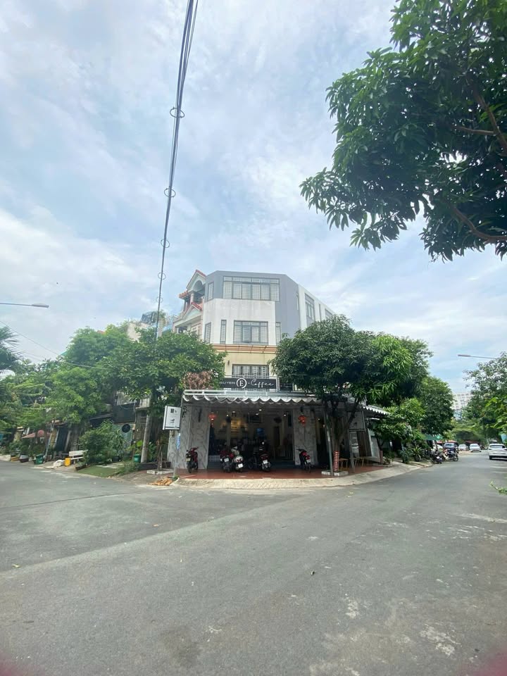 Nhà Mặt Tiền 93m² Đường 2B, Bình Tân - Kinh Doanh Cafe Sầm Uất