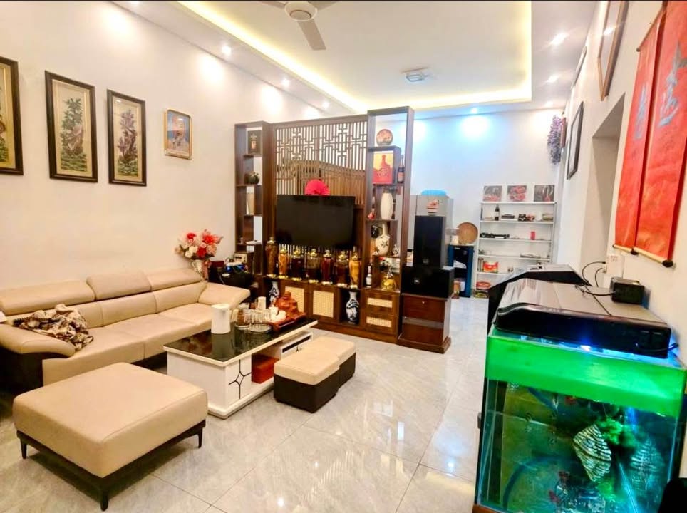 Nhà 2 Tầng 76m² Mặt Tiền 6m - Phường Cẩm Thượng, Hải Dương - Giá 2.35 Tỷ