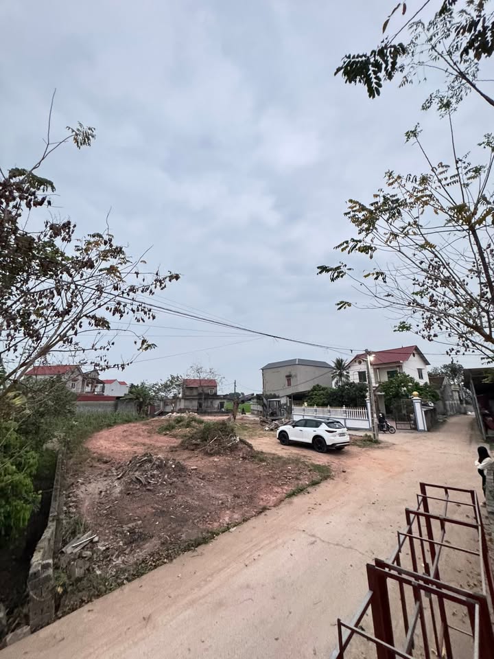 Đất nền 3 mặt tiền Thanh Ninh 800m² - Sổ đỏ chính chủ