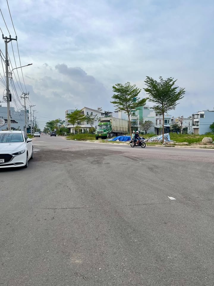 Nhà Mặt Tiền Trần Văn Dũng, Quy Nhơn - 96m² Kinh Doanh Đỉnh Cao, Giá 3.6 Tỷ