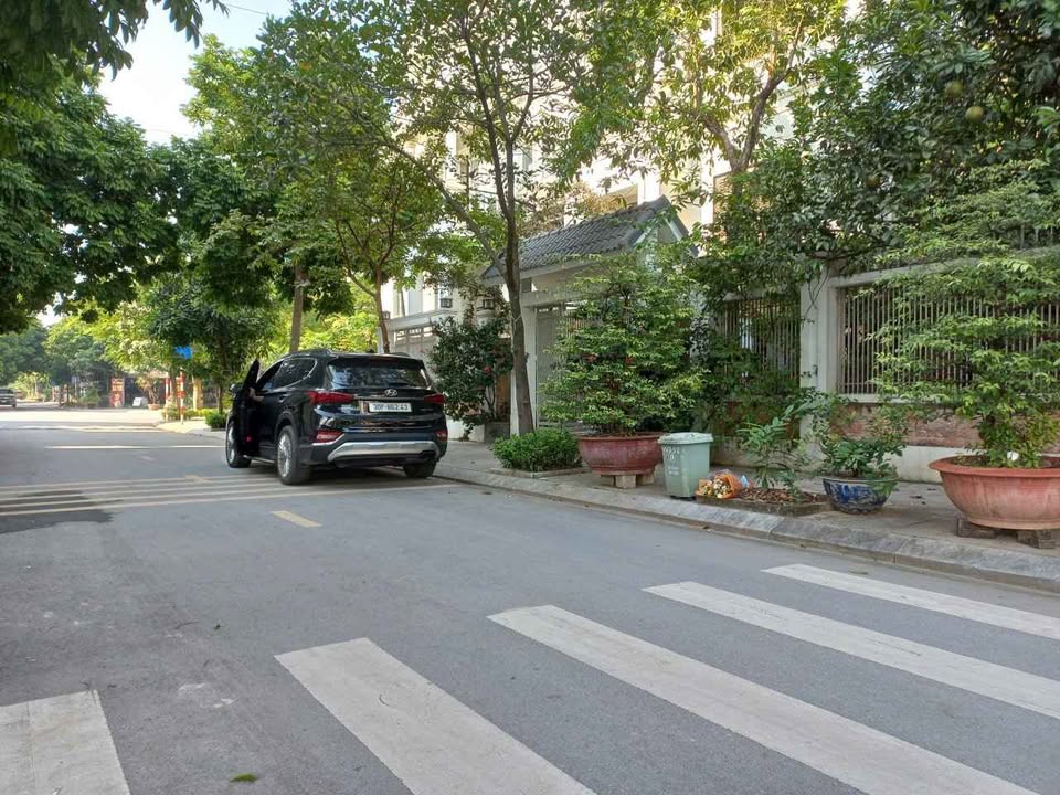 Nhà Phân Lô 87m² MT 8m - 6 Tầng Thang Máy - Quốc Lộ 32 Hoài Đức - 1 Tỷ