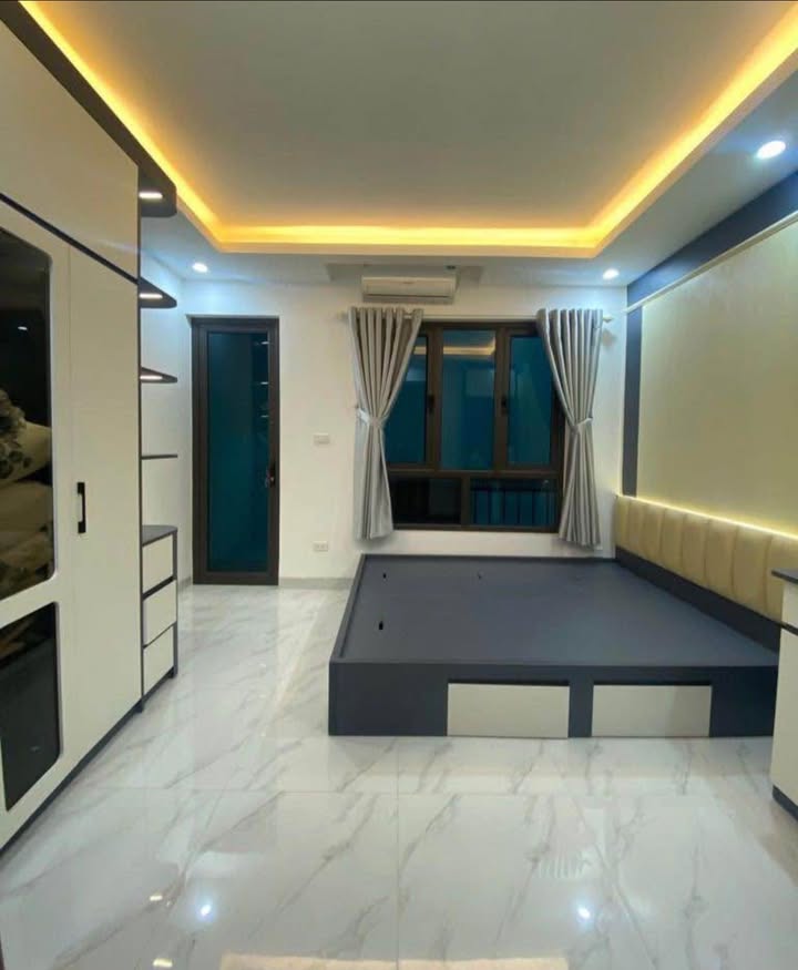 Nhà Mặt Ngõ Kinh Doanh 37m² 3 Tầng - Ô Tô Tránh, Sổ Đỏ Chính Chủ