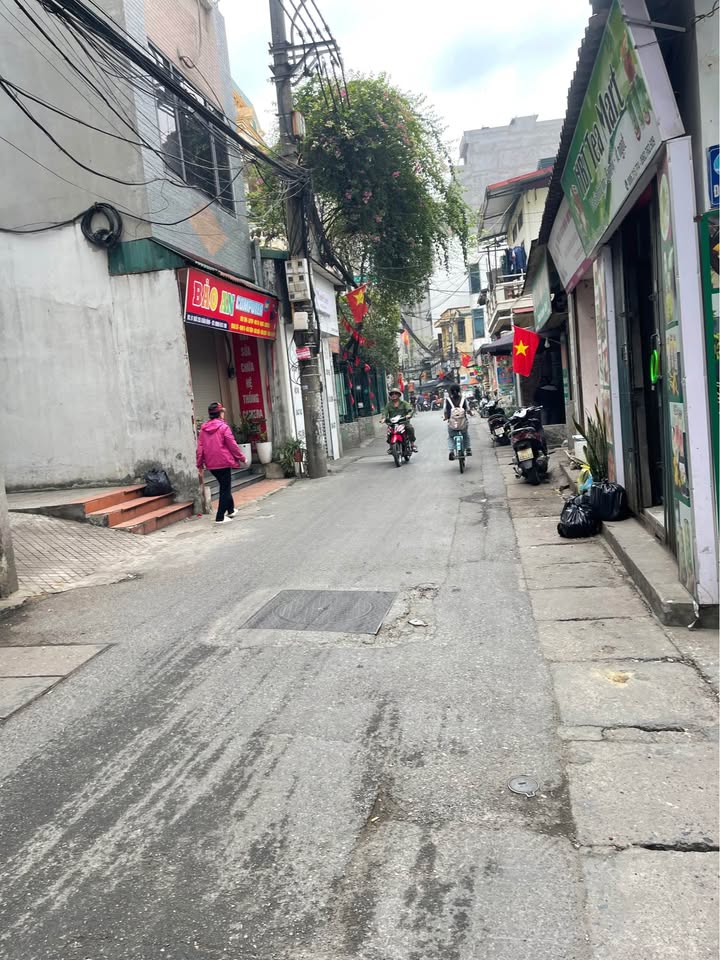 Nhà vuông vắn 40m² Xuân Đỉnh, Tây Hồ - Giá 6.x Tỷ, Sẵn Ở Ngay