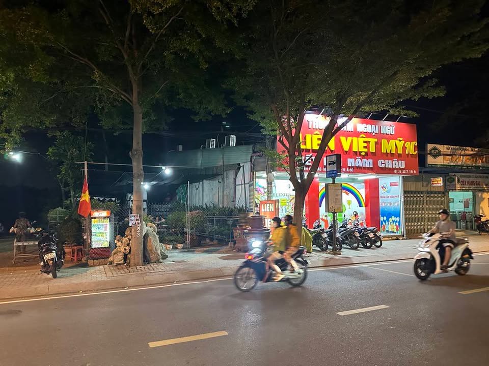 Nhà mặt tiền Nhà Bè 1.306m² 17,9 tỷ - Mặt tiền kinh doanh hiếm