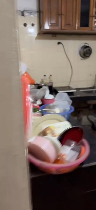 Nhà nguyên căn Thượng Thanh 70m² - Ô tô đỗ gần, 7PN rộng rãi!