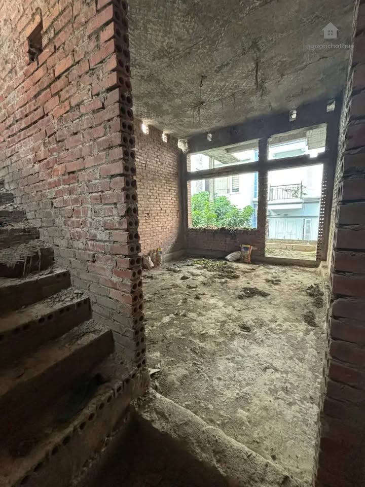 Nhà 60m² Xuân La, Tây Hồ - 3 Tầng, 5 Ngủ, Ngõ Ô Tô Tránh - Giá 10 Triệu