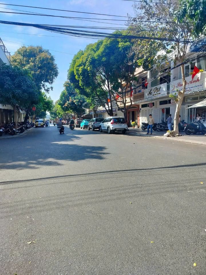 Nhà Mặt Tiền TTTM - Ngay Cổng ĐH Vũng Tàu, 85m², 13.8 Tỷ