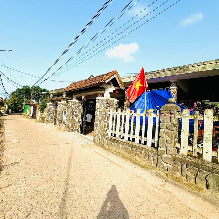 Đất nền mặt tiền Út Tịch, Huế 100m² - 2.3 tỷ, Sổ đỏ sẵn sàng!