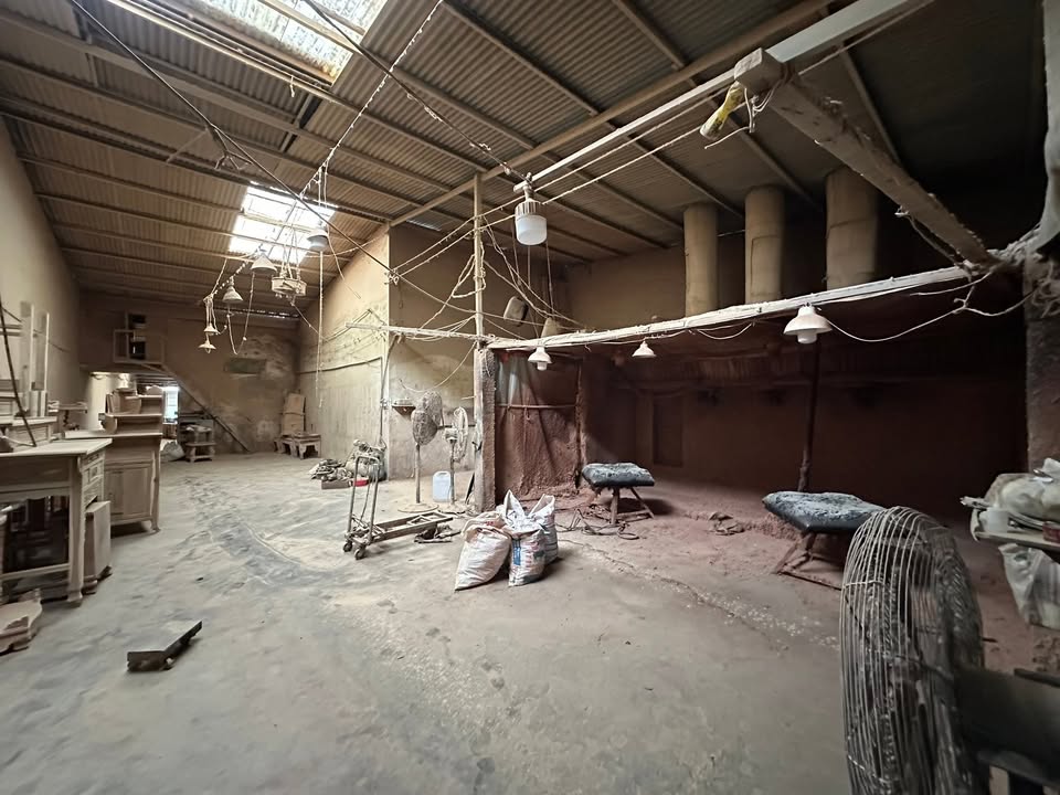 Kho Xưởng Long Bình, Biên Hòa 330m² giá 6 triệu - Container thoải!