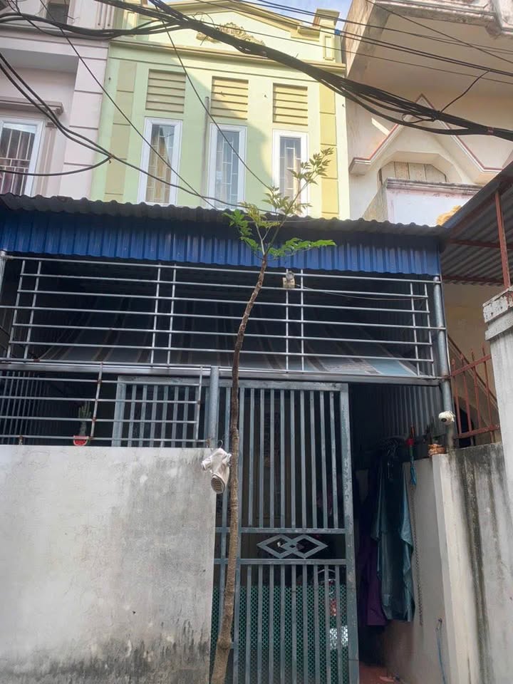 Bán Nhà 50m² Phù Nghĩa, Nam Định - 2 Ngủ, Sân Cổng, Giá 1.72 Tỷ