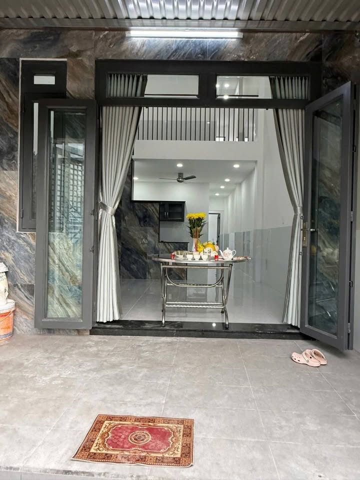 Nhà Nguyên Căn Long Trường, Thủ Đức 7 Triệu/Tháng - Sẵn sàng ở ngay!