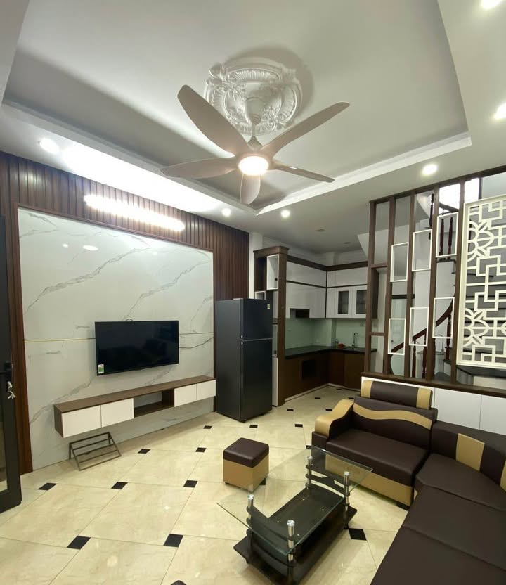 Nhà riêng Hà Đông 35m² 5 tầng - Giá tốt hiếm có, sổ đỏ sẵn!