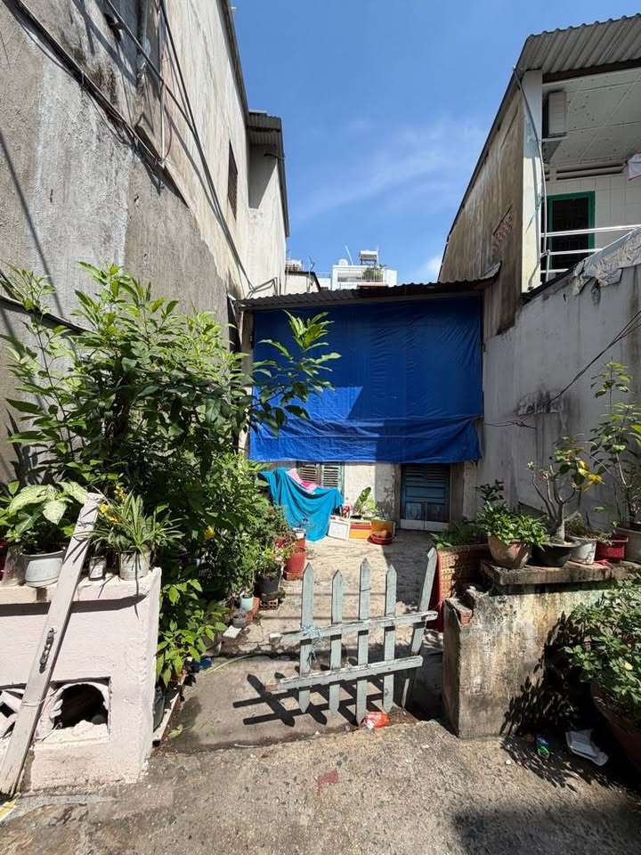 Nhà 70m² 2 Mặt Hẻm HXH P.12 Tân Bình - Giá 6.2 Tỷ TL - Sẵn Sàng Xây Mới