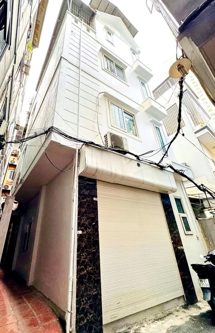 Nhà riêng Trần Phú Hà Đông 34m² - Vị trí đẹp, Sổ đỏ sẵn sàng!