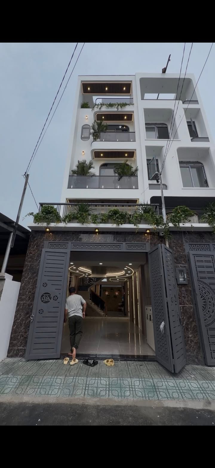 Nhà phố Thạnh Xuân, Quận 12 68m² - Ô tô vào tận nhà, full nội thất!