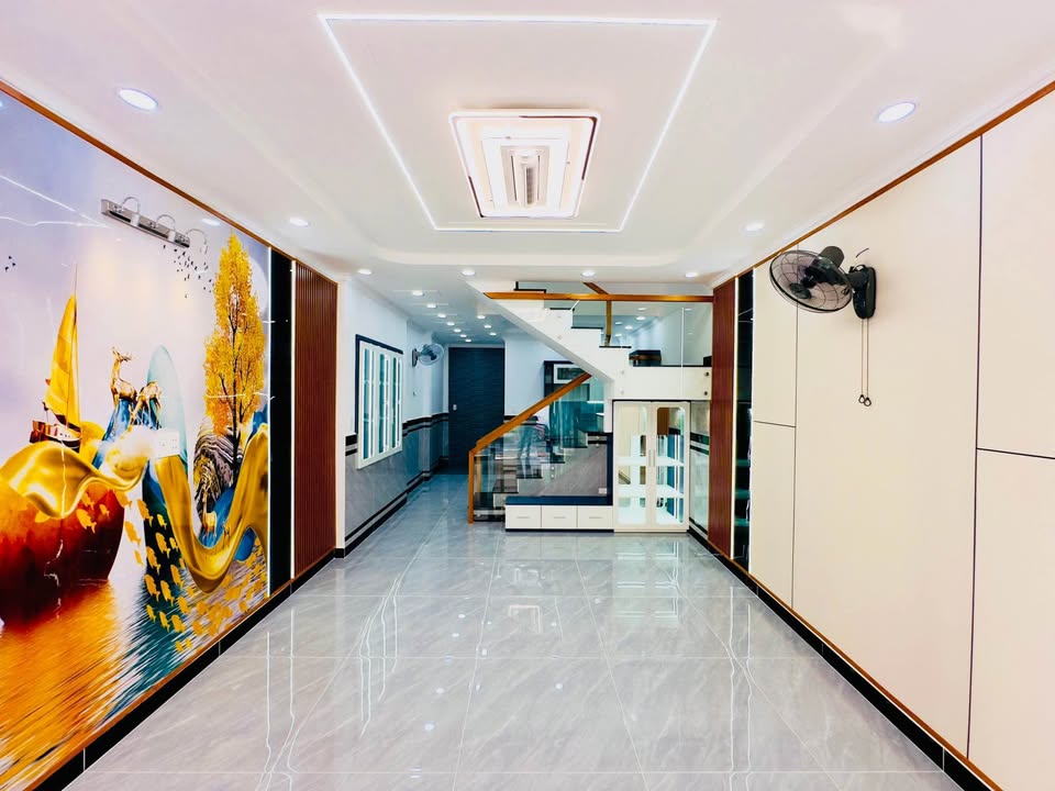 Nhà Phố Mặt Tiền Kinh Doanh Quận 12 - 4.92 Tỷ, Sổ Hồng Riêng