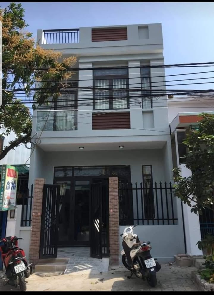 Nhà 3 Tầng Mặt Tiền Tôn Đản 80m² - Ngay Khu Biệt Thự Đà Nẵng