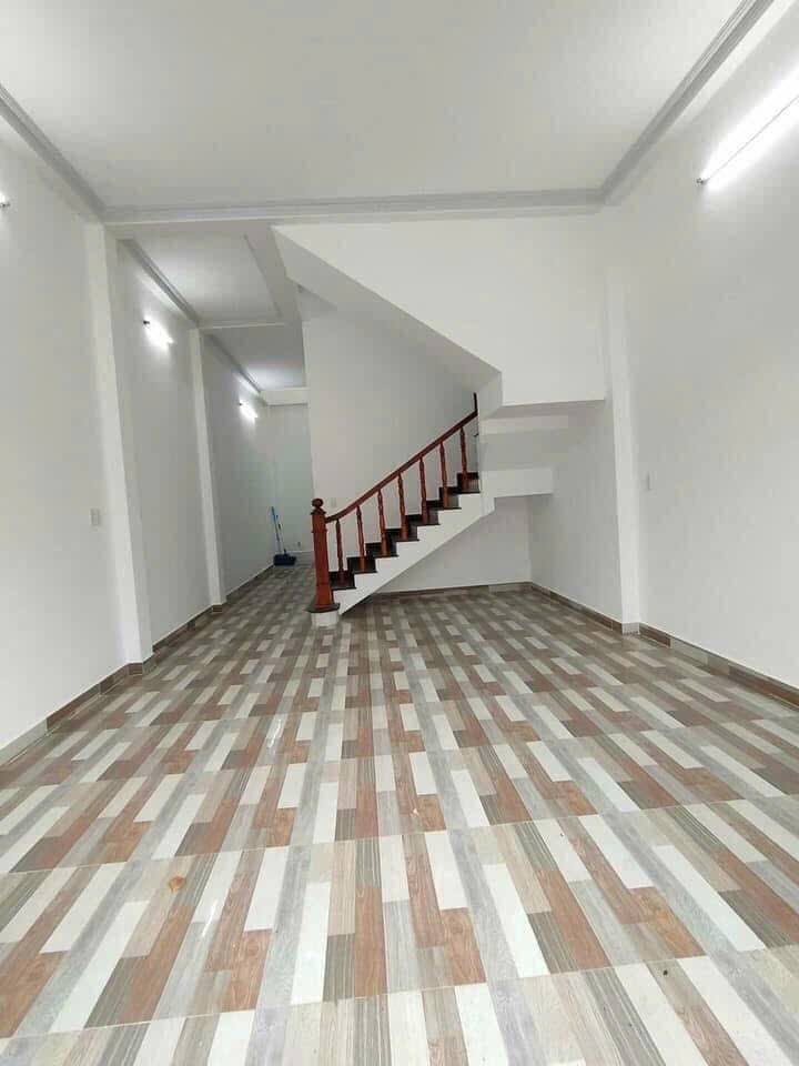 Cho thuê nhà mặt tiền Bình Nhâm, Thuận An - 2PN, 2 Lầu, Giá 7 Triệu/Tháng