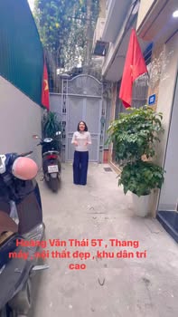 Nhà Hoàng Văn Thái 35.5m² 10.9 tỷ - Thang máy, thiết kế hiện đại!