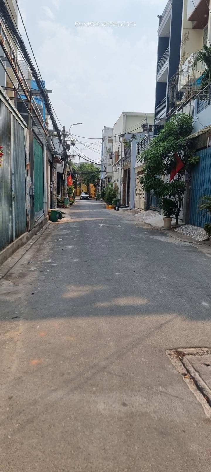 Nhà phố Lê Văn Quới 180m² giá 17.5 tỷ - Mặt tiền kinh doanh đắc địa!