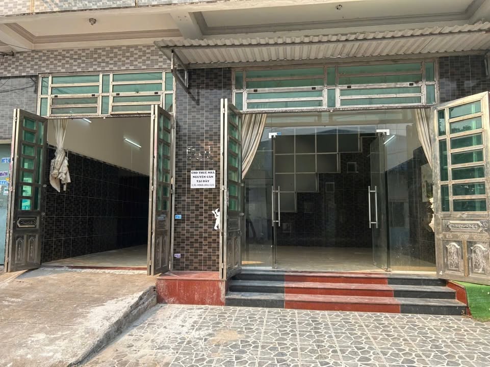 Cho thuê nhà 1 trệt 2 lầu, Đường D7 Việt Sing, Thuận An - 150m² Kinh doanh & Ở