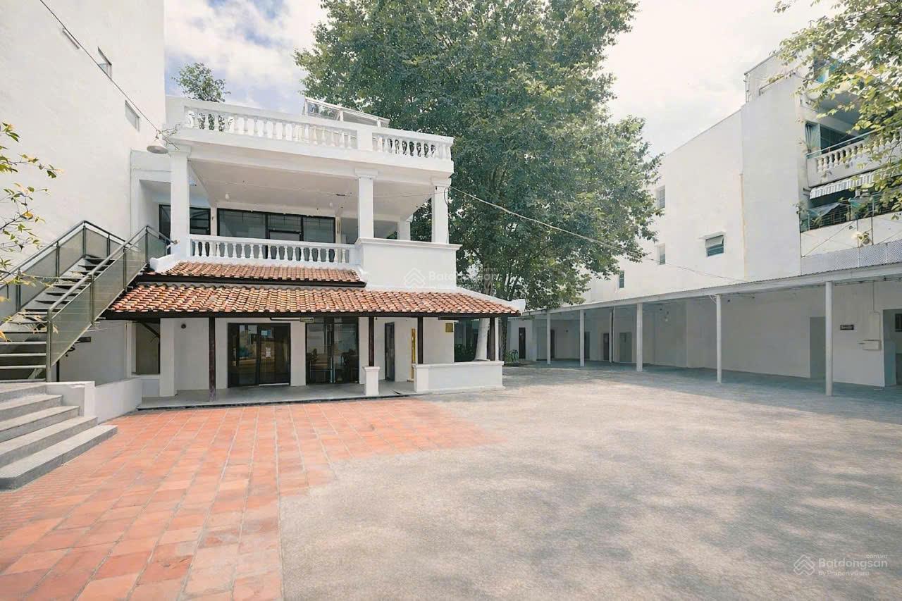 Nhà phố Nguyễn Trọng Tuyển, Tân Bình 1500m² – Vị trí vàng kinh doanh!