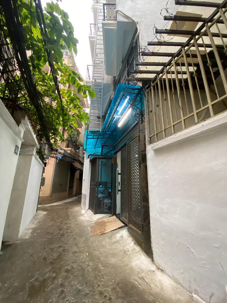 Nhà Mặt Ngõ Kinh Doanh Hào Nam 70m², 8 Tầng - Dòng Tiền 120 Triệu/th