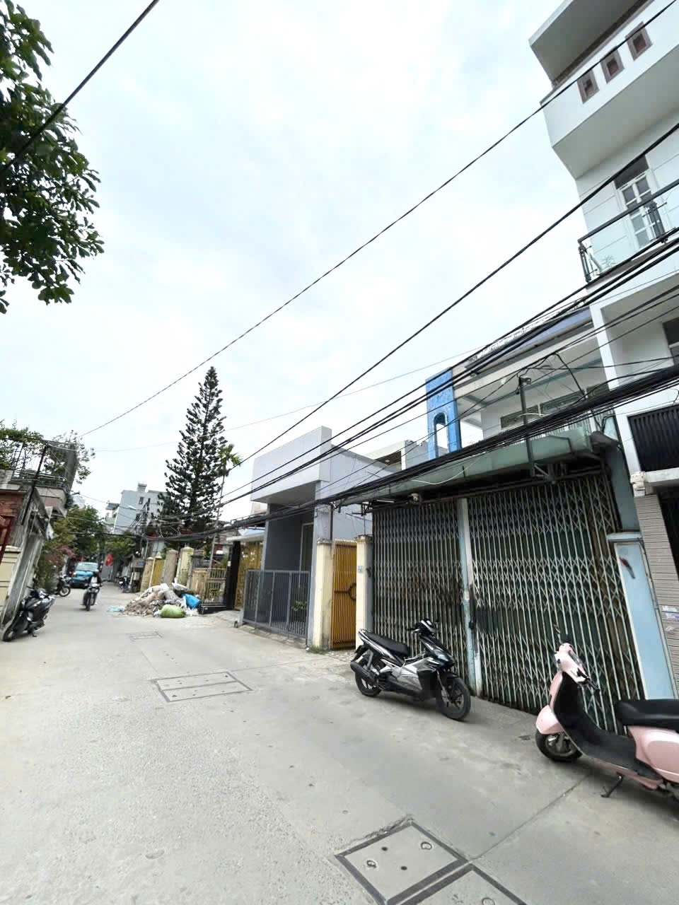 Bán Đất Tặng Nhà 2 Tầng Kiệt Ô Tô Hoàng Diệu, Đà Nẵng - 214m² Giá 15 Tỷ