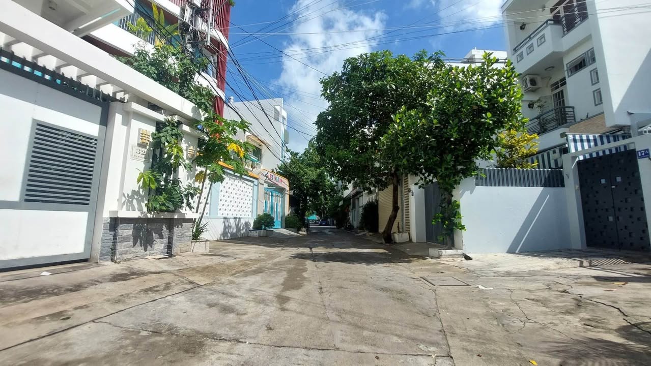 Nhà riêng Vạn Kiếp Nha Trang 72m² giá 6 Tỷ - Ô tô vào tận nhà!