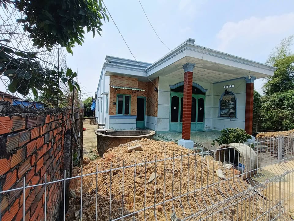 Bán Gấp Nhà Vườn 865m² Củ Chi - Sẵn Sàng Ở Ngay, Giá 6.9 Tỷ