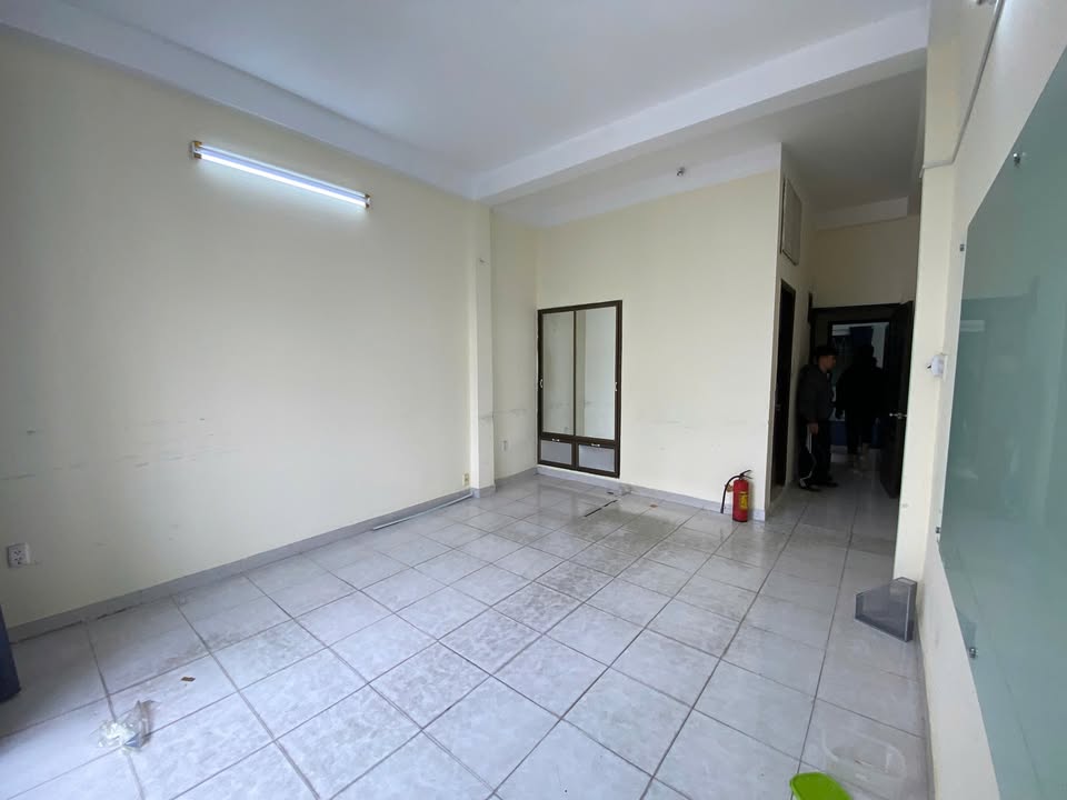 Mặt Tiền Xe Tải Tân Bình - 6PN 4WC - KD Đa Ngành - 17 Triệu/Tháng