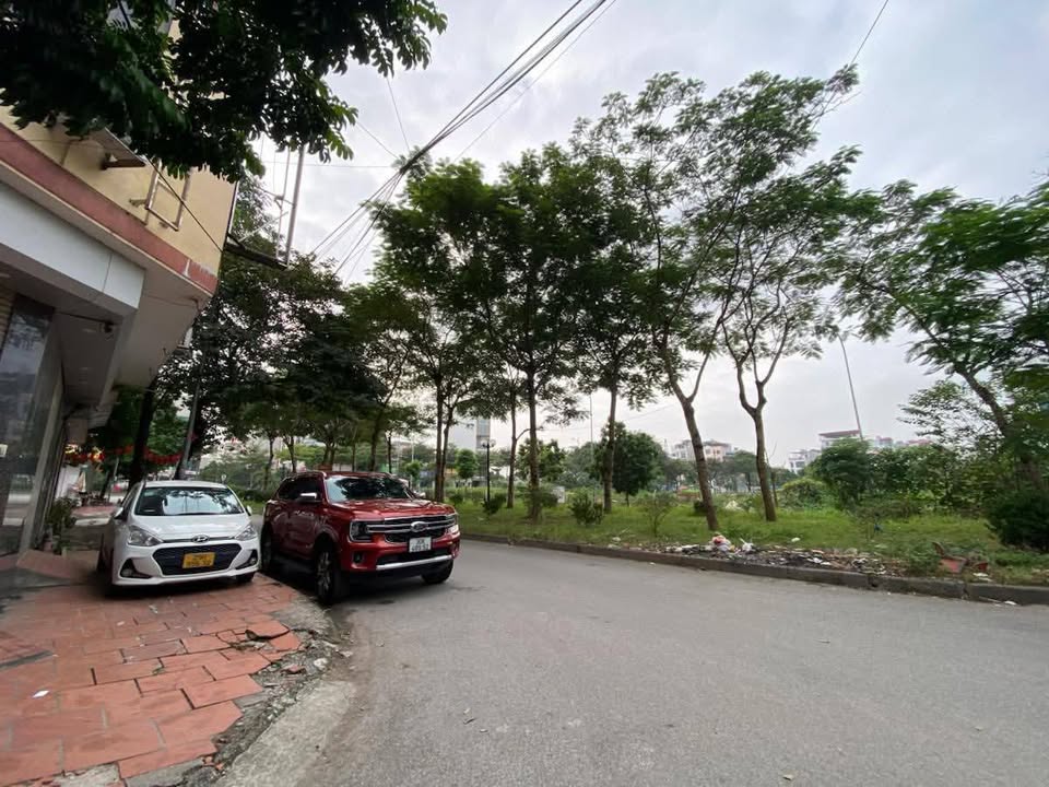 Bán đất DV Dương Nội 50m², lô áp góc, cạnh đường đôi Lê Trọng Tấn - 14 tỷ