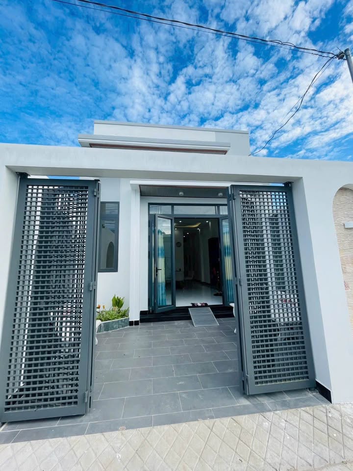 Nhà riêng Mỹ Tho 90m² giá 1.25 tỷ - Ô tô vào tận nhà!