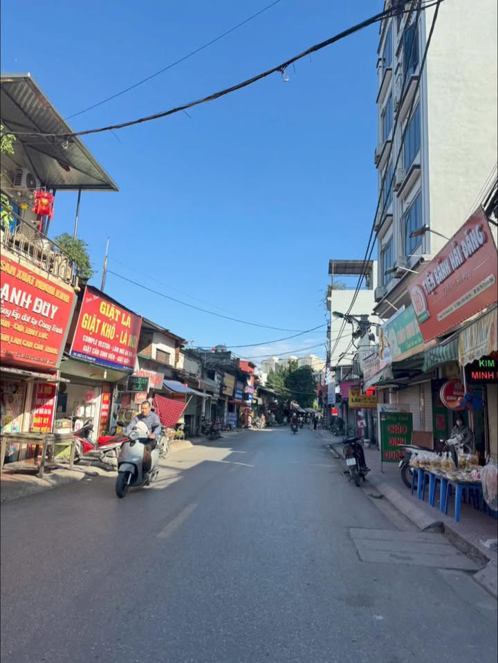 Mặt Tiền Tả Thanh Oai - Kinh Doanh Sầm Uất 56m² - Giá 15 Tỷ