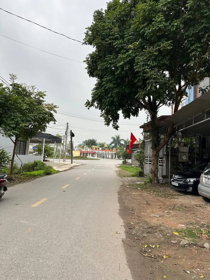 Đất nền Nguyên Hồng Bắc Giang 140m² 2 tỷ - Đường to ô tô