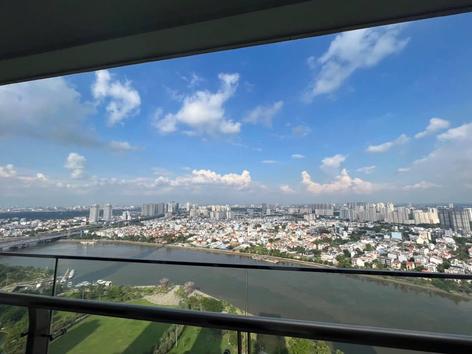 Căn hộ Vinhomes Central Park 188m² - Căn góc, View Sông đẹp!