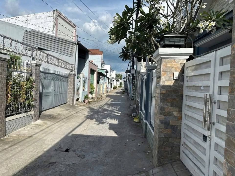 Nhà 119m² Đường Mậu Thân, Vĩnh Long - Full Nội Thất, Xe Hơi Vào Tận Nơi