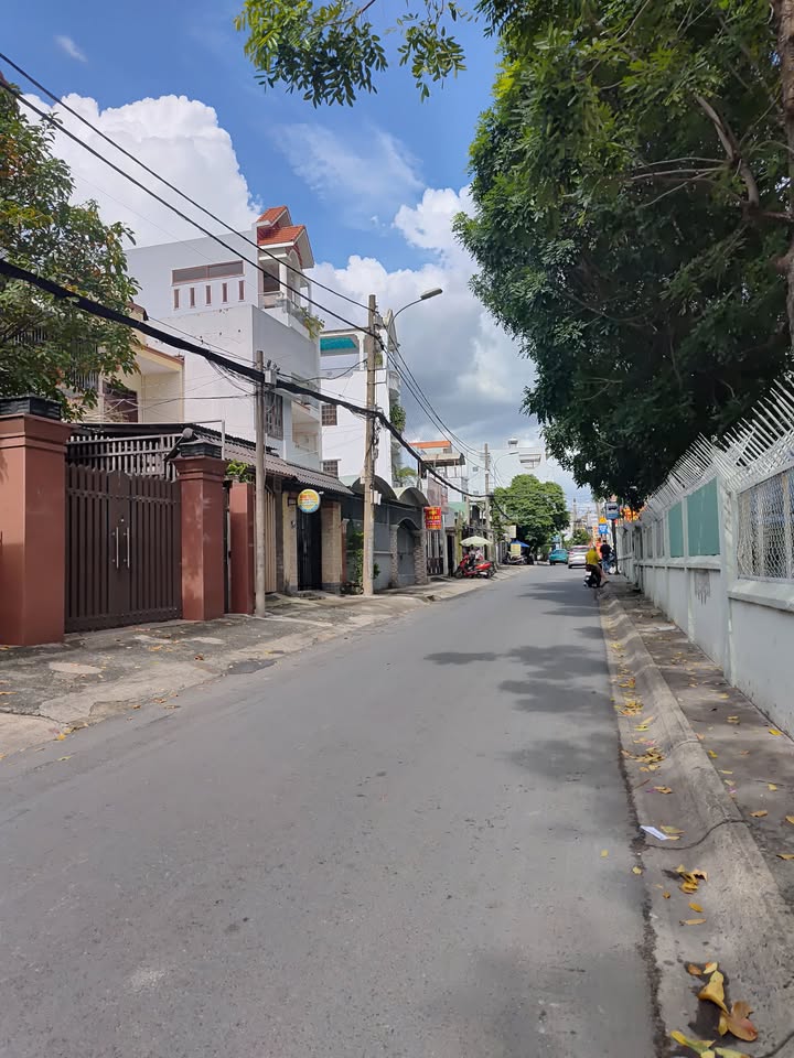 Mặt Tiền Đường Số 9 Thủ Đức 108m² - Kinh Doanh Đắc Lợi, Giá 10 Tỷ