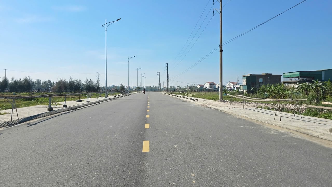 Đất nền Thạch Hưng Hà Tĩnh 174m² 4 tỷ - Đường to ô tô