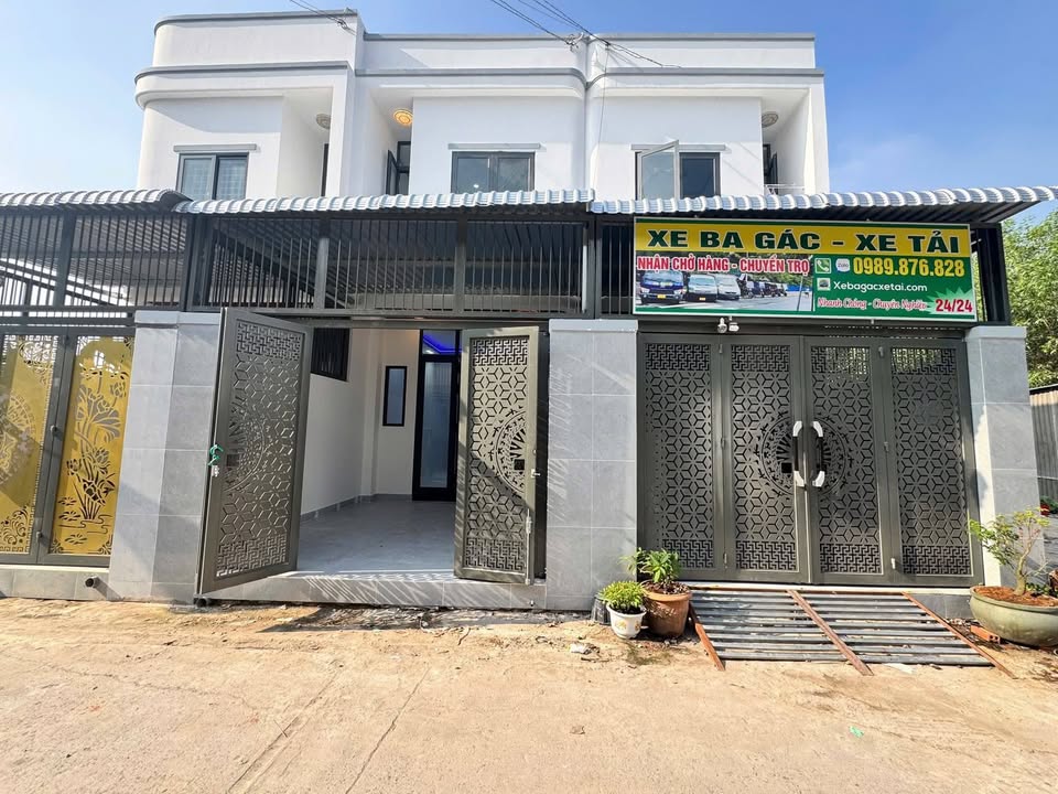 Nhà riêng Linh Xuân, Thủ Đức 108m² - Ô tô vào tận nhà, giá tốt!