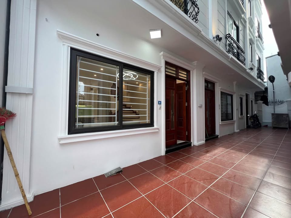 Bán nhà 35m² x 5 tầng, full nội thất, Nhổn - Giá 7 tỷ