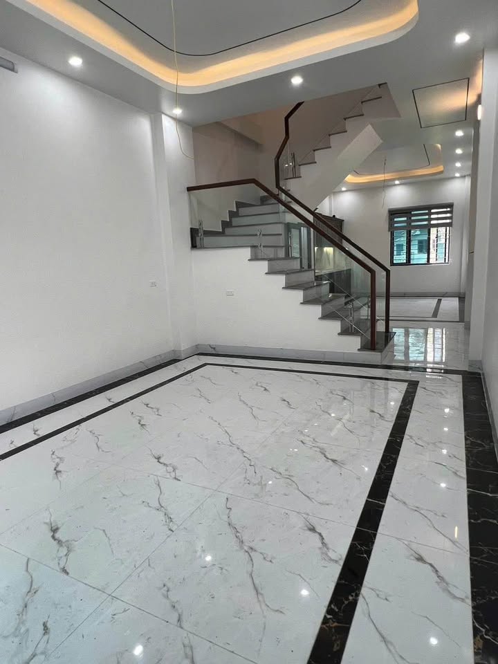 Nhà 76m² Nam Định - Hướng Nam, 3 Tầng, Giá 4 Tỷ - Sẵn Sàng Đón Chủ Mới