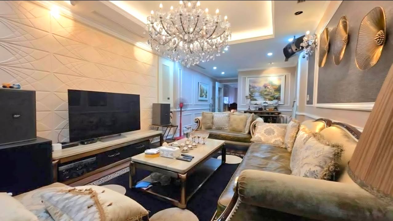 Nhà Tây Sơn – Ngã Tư Sở 28.5 tỷ - Ô tô vào tận nhà, kinh doanh sầm uất