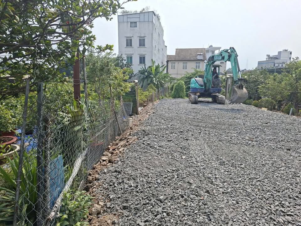 Nhà Phố Mặt Tiền Phạm Văn Đồng, Thủ Đức 356m² - Giảm Sâu 10 Tỷ!