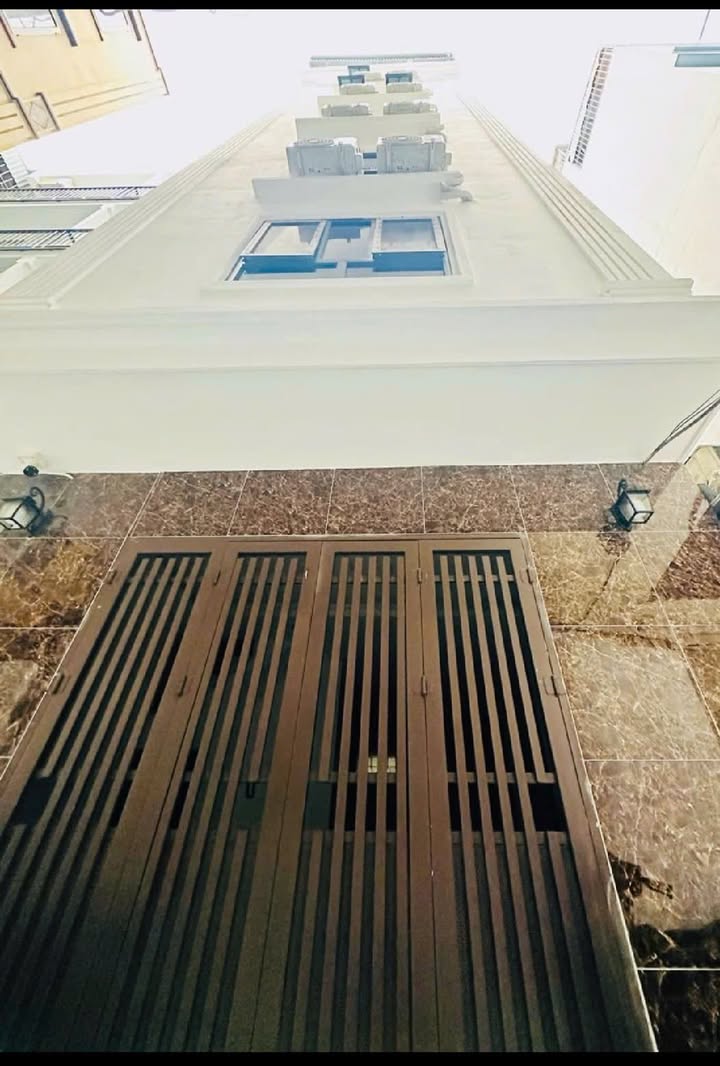 Nhà Trần Thái Tông, Cầu Giấy 47m² 7 tầng - Dòng tiền 15.5 tỷ