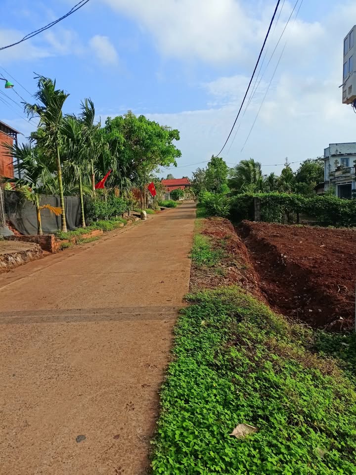 Đất nền Quảng Tiến Đắk Lắk 792m² 170tr/m - Sổ đỏ chính chủ