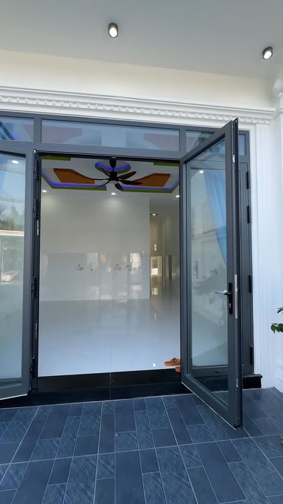 Nhà Tân Cổ Điển 200m² Xã Trung An - Sổ Hồng Sẵn, Giá 1.55 Tỷ