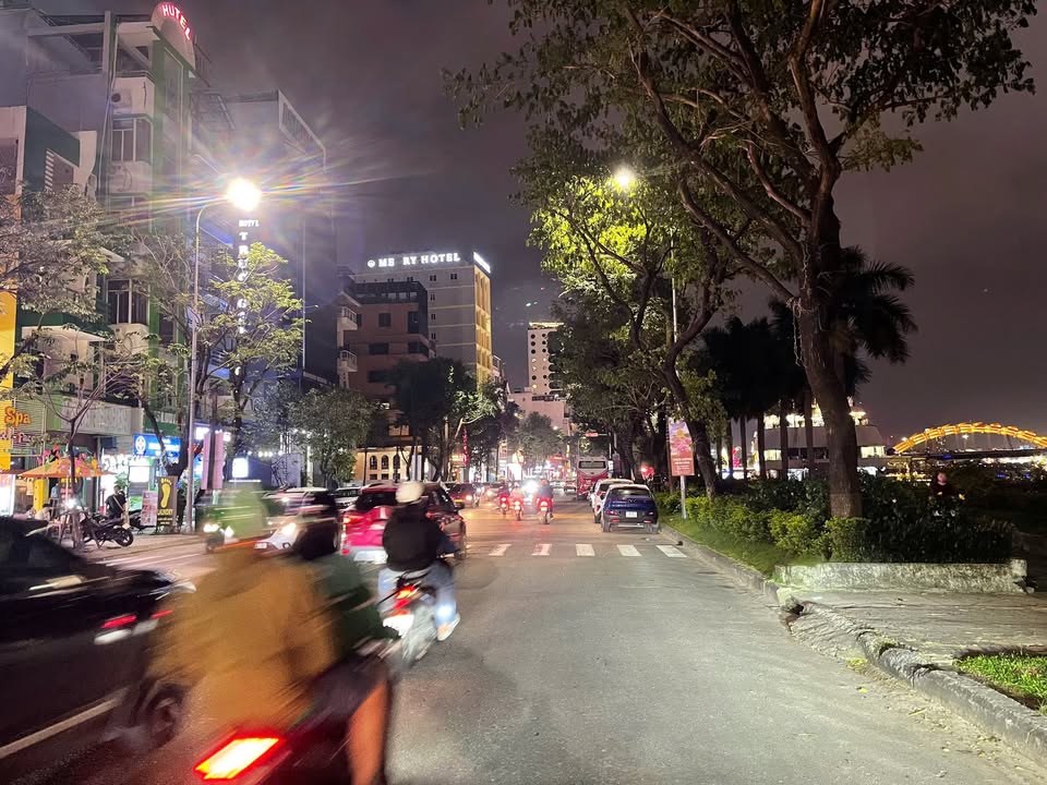 Nhà 3 tầng Mai Hắc Đế Sơn Trà 100m² 17 tỷ - Ô tô vào tận nhà