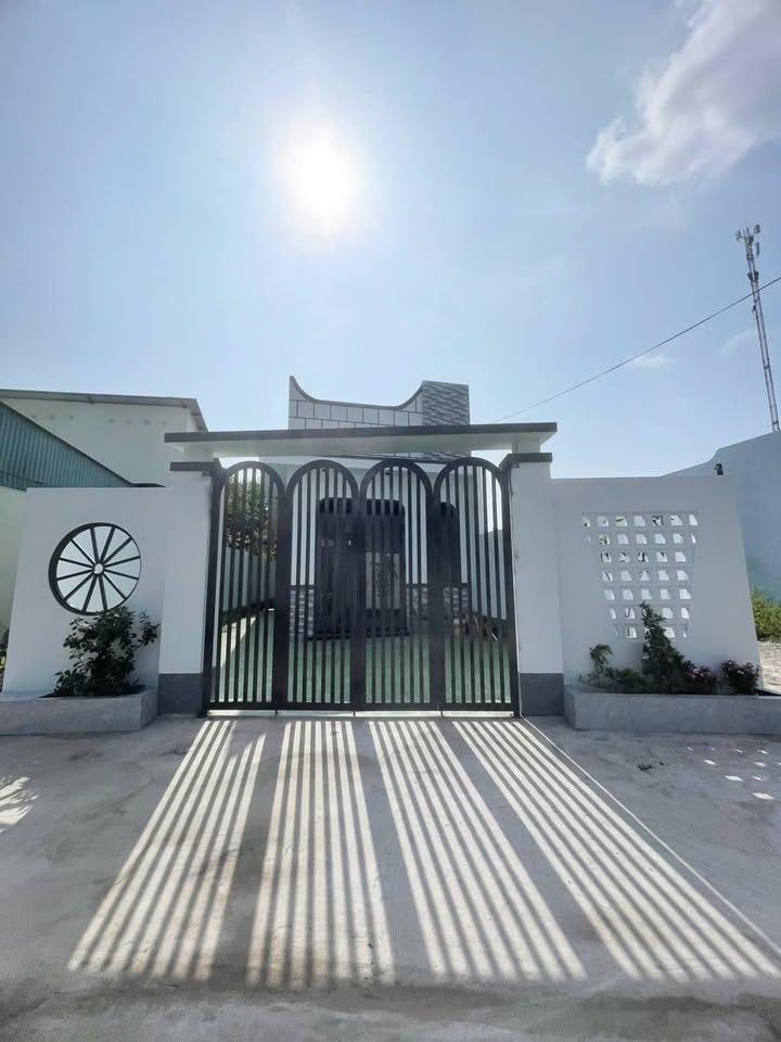 Nhà Trệt Sóc Trăng 136m² - Ô tô vào tận nhà, mới hoàn thiện!